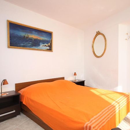 Apartments By The Sea Marusici, Omis - 8632 Mimice Cameră foto
