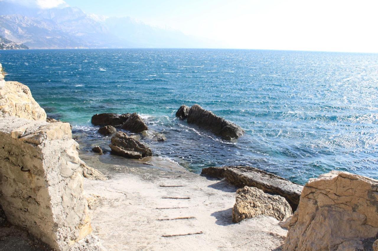 Apartments By The Sea Marusici, Omis - 8632 Mimice Exterior foto